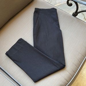 Theory Good Linen Women’s Side Zip Pants. Black. SZ 0. Inseam 23”.